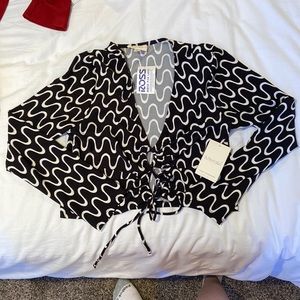 New and Barely used top